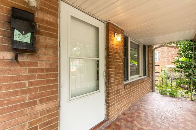 Photo - 1210 Truman St