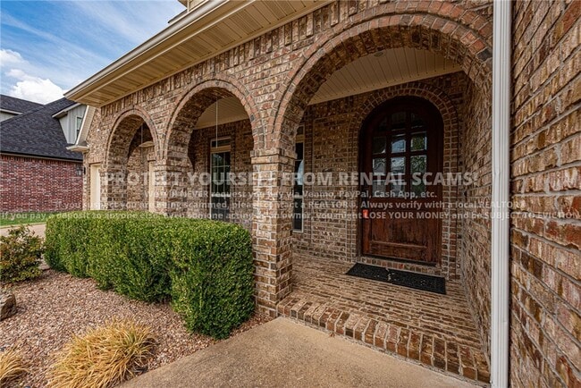 Photo - 4003 NE Cadbury Ave