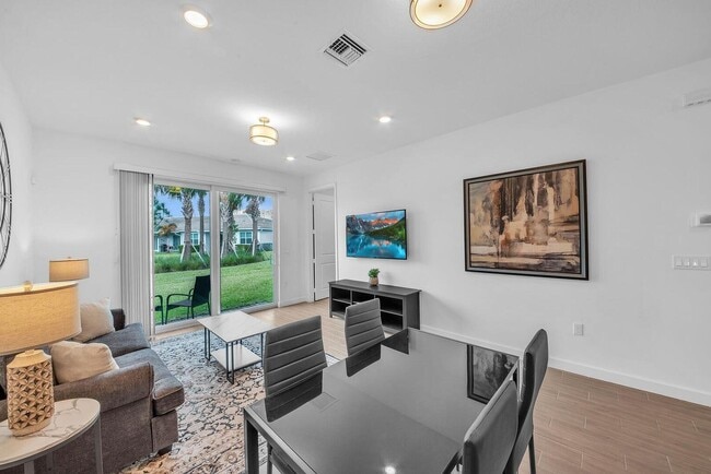 Photo - 14517 Three Ponds Trail