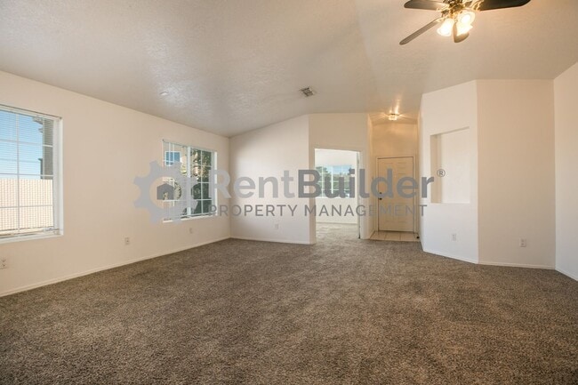 Photo - $$$500 OFF 2ND MONTHS RENT****