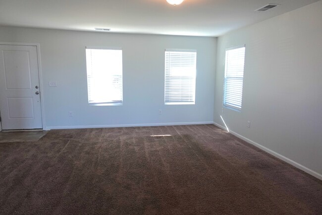 Photo - 7025 Luna Mae Ct