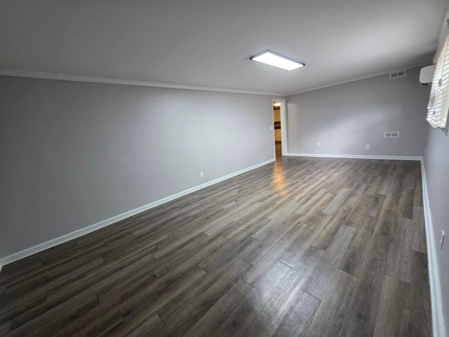 709 Mountain View Ave Unidad 709 Mountain View Avenue