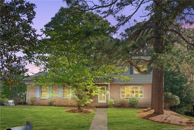 Building Photo - 2701 Lake Club Dr Rental