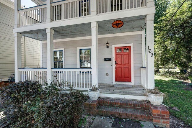 Photo - 169 Richmond St SE