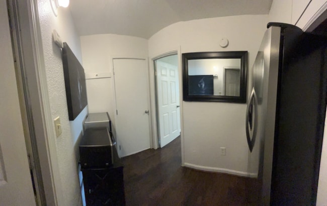 Photo - 5212 Efthemia Way