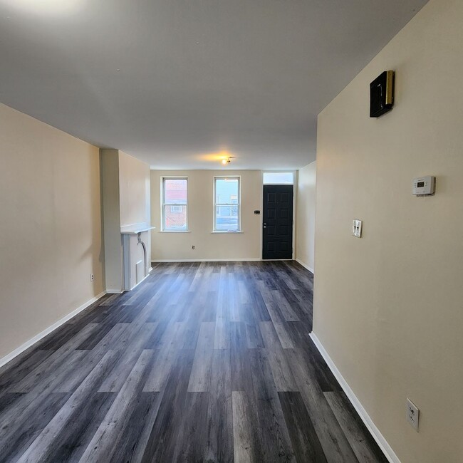 Photo - 2450 N Fairhill St