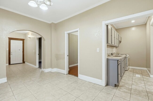 Photo - 1610 Court St Apartamento Unidad 1