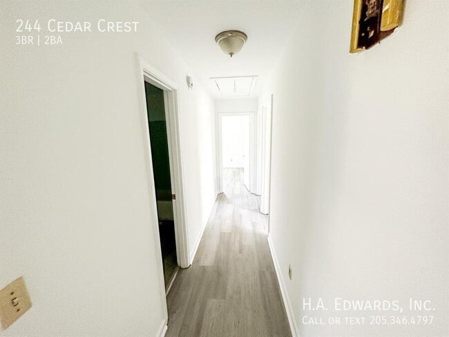 Photo - 244 Cedar Crest