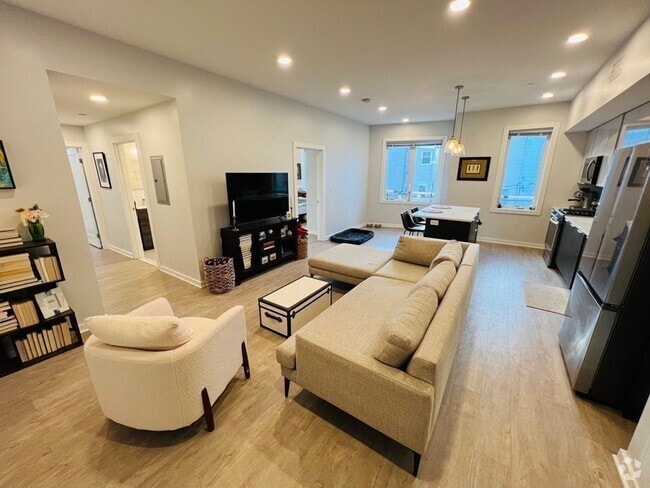 Building Photo - 14 Ward St Unit 306 Rental