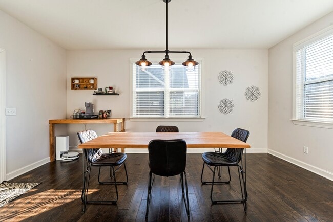 Photo - 705 Ellie Dr
