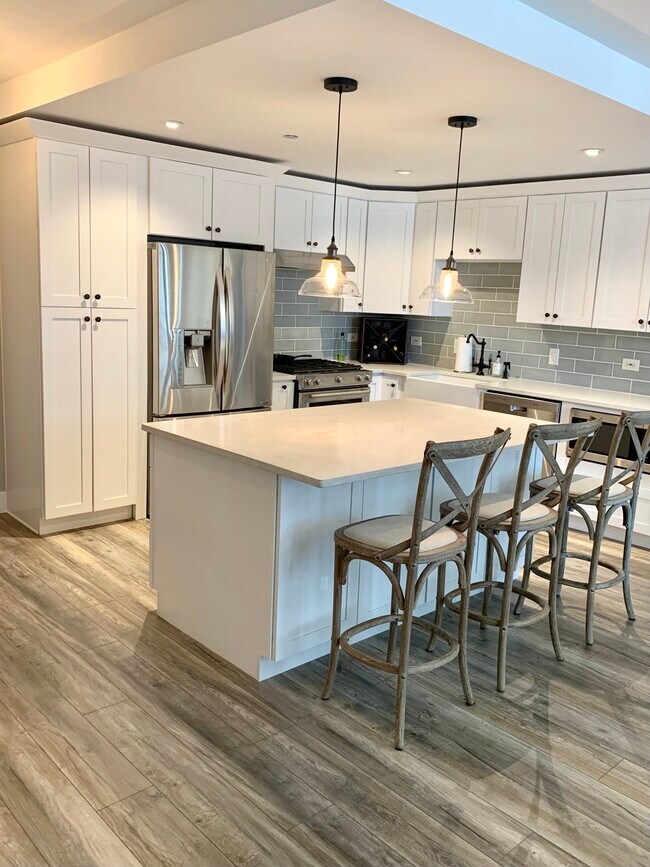 Photo - 630 N State St Unit 2005