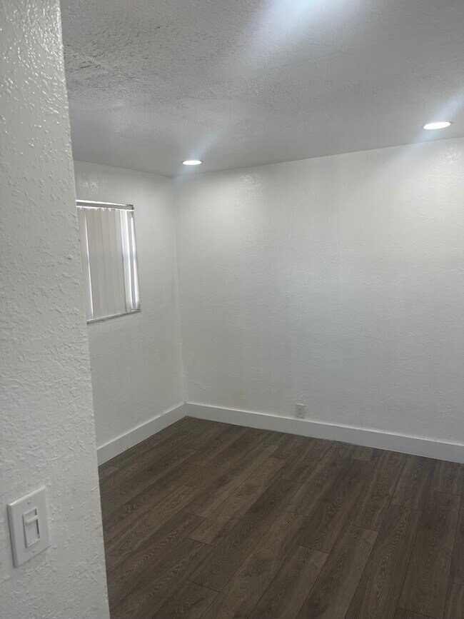 Photo - 1876 NW 69th St