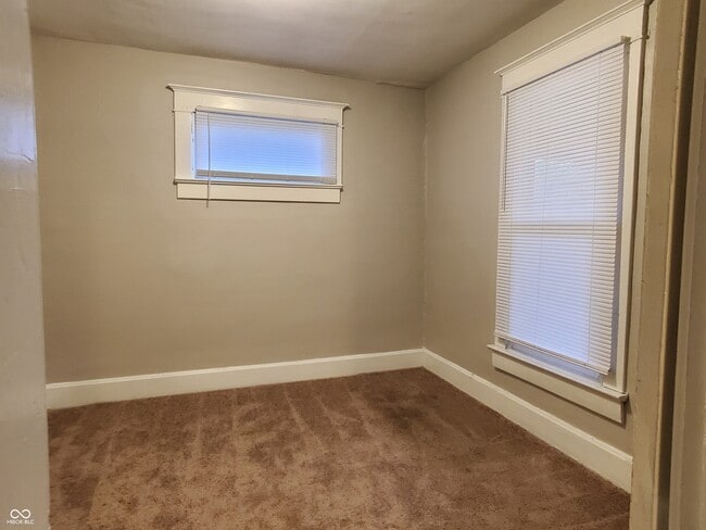 Photo - 350 S Oxford St