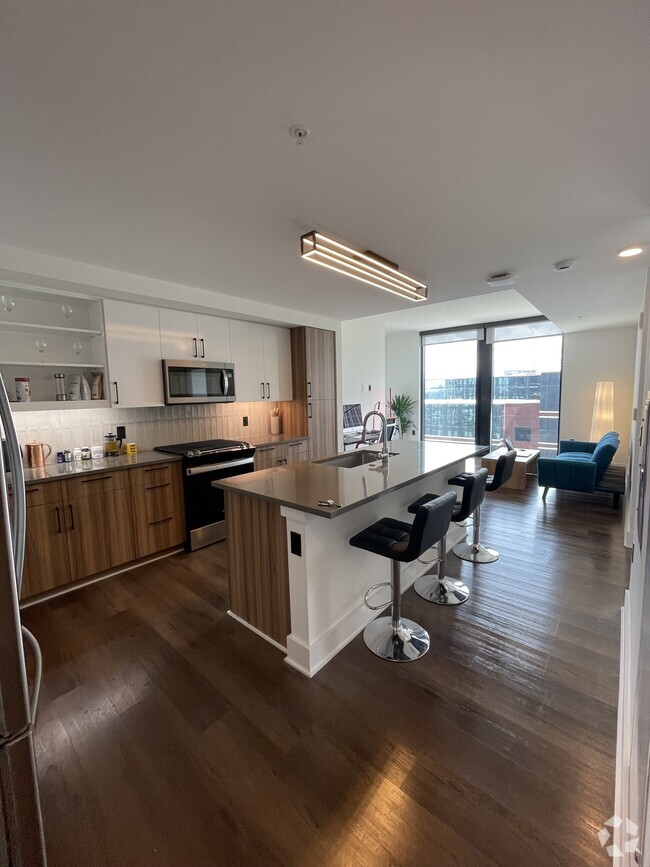 Building Photo - 1375 Peachtree St NE Unit 1914 Rental