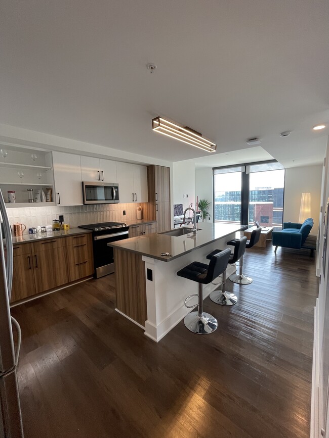Photo - 1375 Peachtree St NE Apartment Unit 1914
