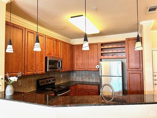 Building Photo - 1711 Old Spanish Trl Unit 423 Rental