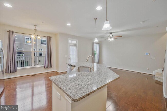 Photo - 25218 Briargate Terrace