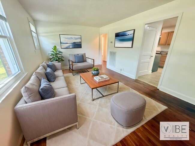 Photo - 902 Gibson Dr