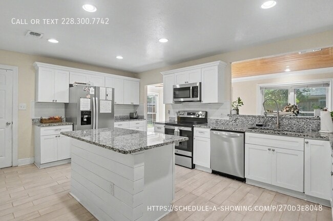 Photo - 412 Woodland Park Dr