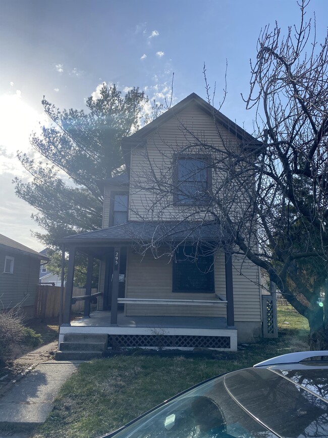 Photo - 295 S Yale Ave Casa