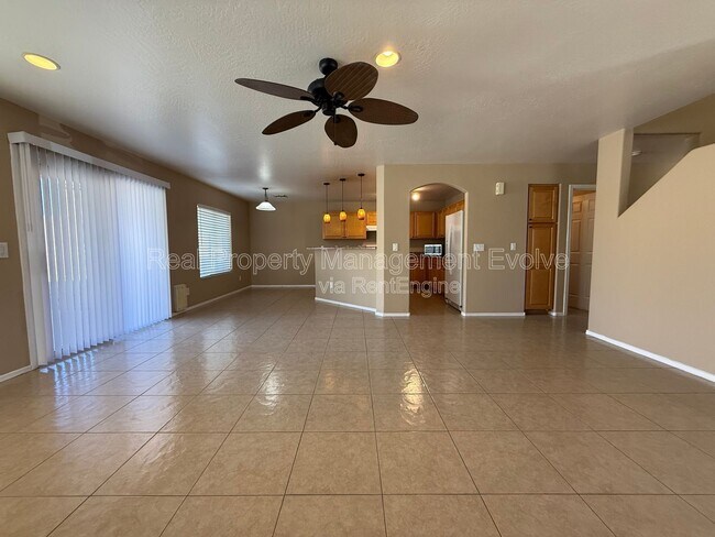 Photo - 8 N 226th Cir