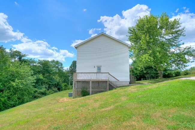 Photo - 3324-3342 Yellow Sulphur Road