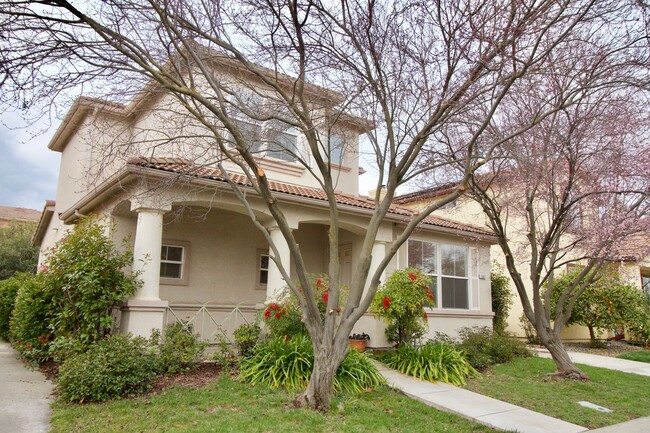 West Davis 4 Bedroom 2.5 Bathroom Home Rig... - West Davis 4 Bedroom 2.5 Bathroom Home Rig...