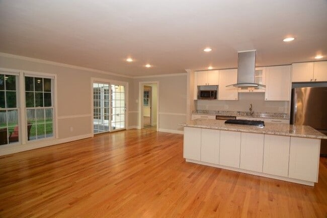 Photo - 9416 Gamba Ct