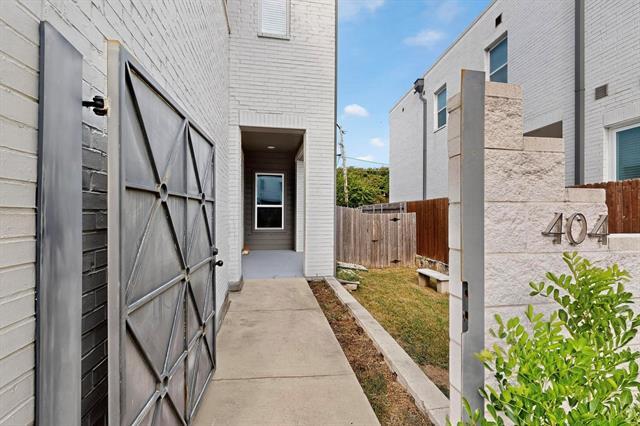 Photo - 404 Templeton Dr