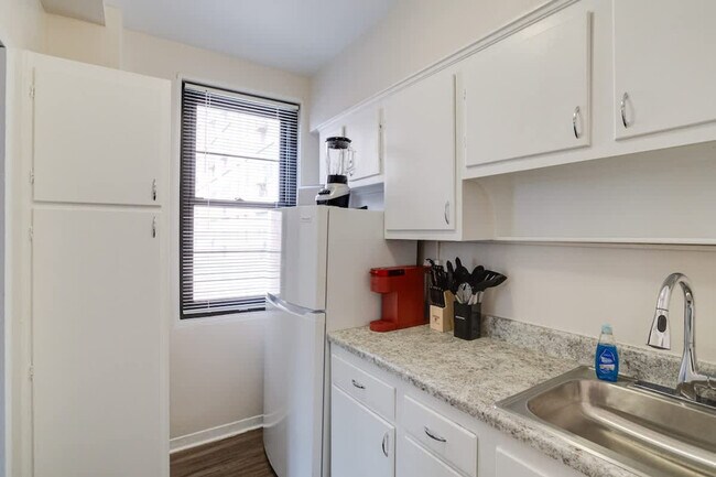 Photo - 105 W 39th St Unit FL5-ID1061319P