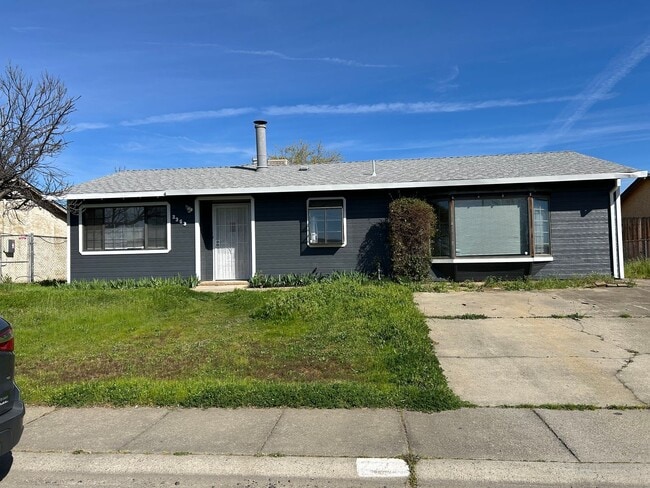 Building Photo - 2363 Vía Cedro