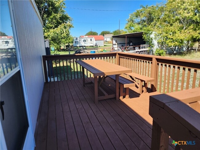 Photo - 180 County Rd 2600