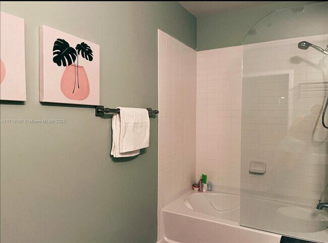 Photo - 300 S Australian Ave Unidad 1506