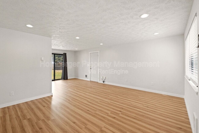 Photo - 1609 E 1st Ave