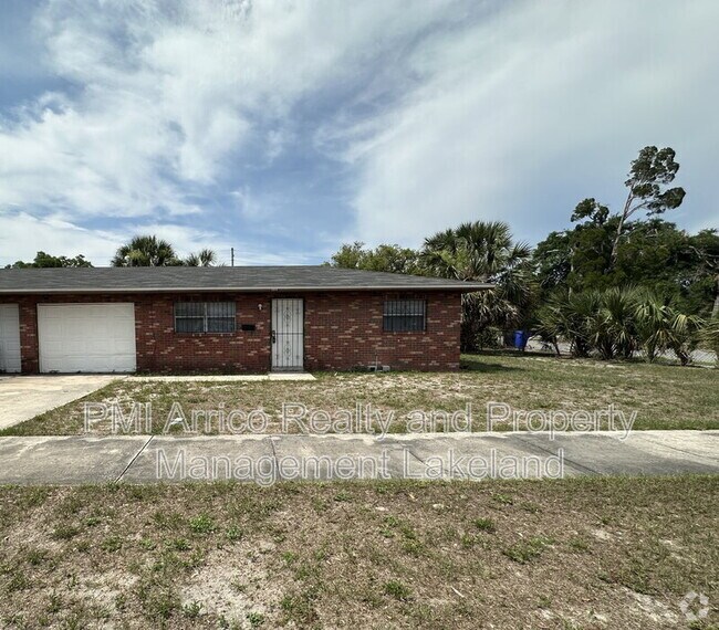 Building Photo - 303 W Myrtle St Rental