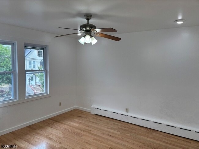 Photo - 185 Merselis Ave Unit 2