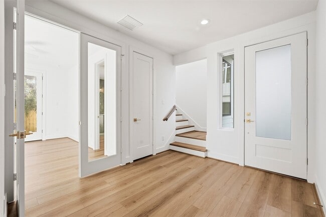 Photo - 3828 Wilmer St