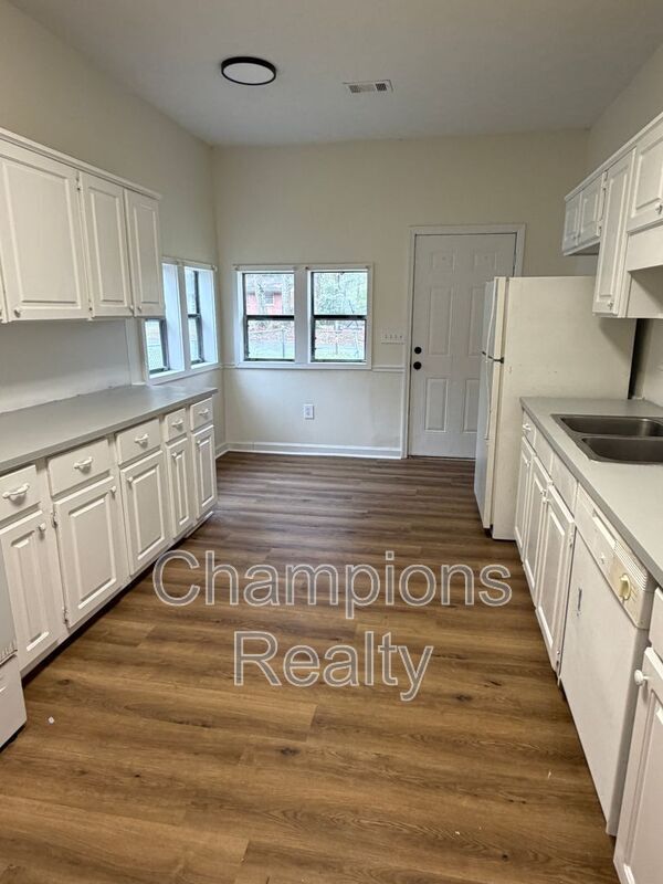 Photo - 1719 Celia Dr