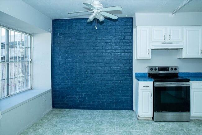 Photo - 12823 High Star Dr Unidad True