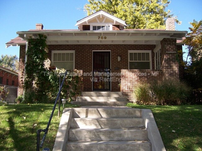 Building Photo - 769 Monroe St