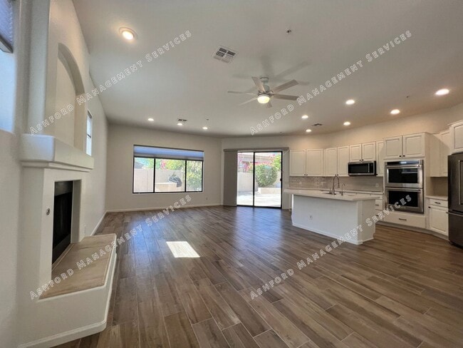 Photo - Elegant Grayhawk Golf Community Home for R...