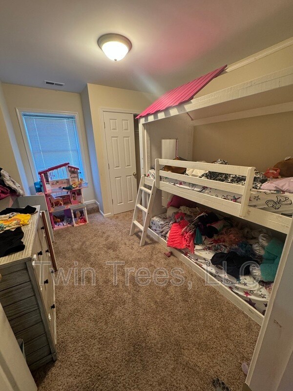 Photo - 5791 Main St Unit 2