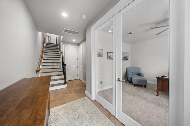 Photo - 2509 Garrow St Unit B