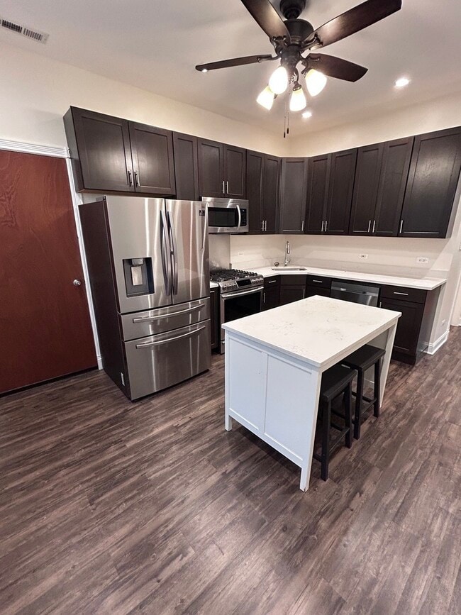 Photo - 2336 W Thomas St Unit 3R