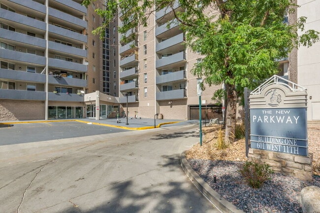 Building Photo - 601 W 11th Ave Rental