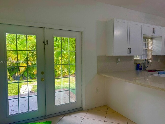 Photo - 3019 SW 23rd St Unit 3019