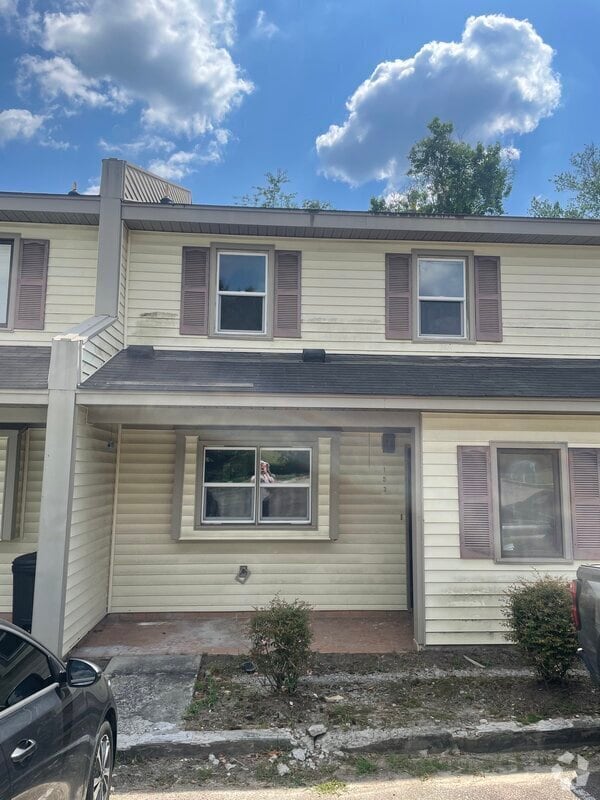Building Photo - 153 Lionsgate Dr Rental