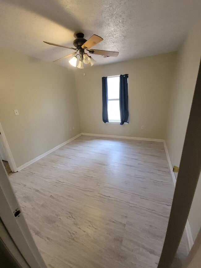 Photo - 2 bedroom/1 bath duplex in Pike Co