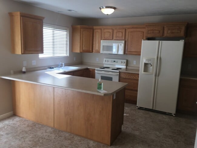 Photo - Skyhawk Townhome - End unit!