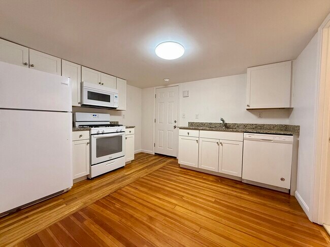 Photo - 115 South St Unit 5